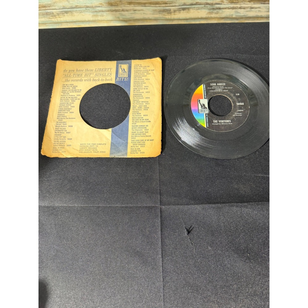 Liberty The Ventures 45 RPM 7" Hawaii Five-O Soul Breeze 56068 EUC Surf Rock